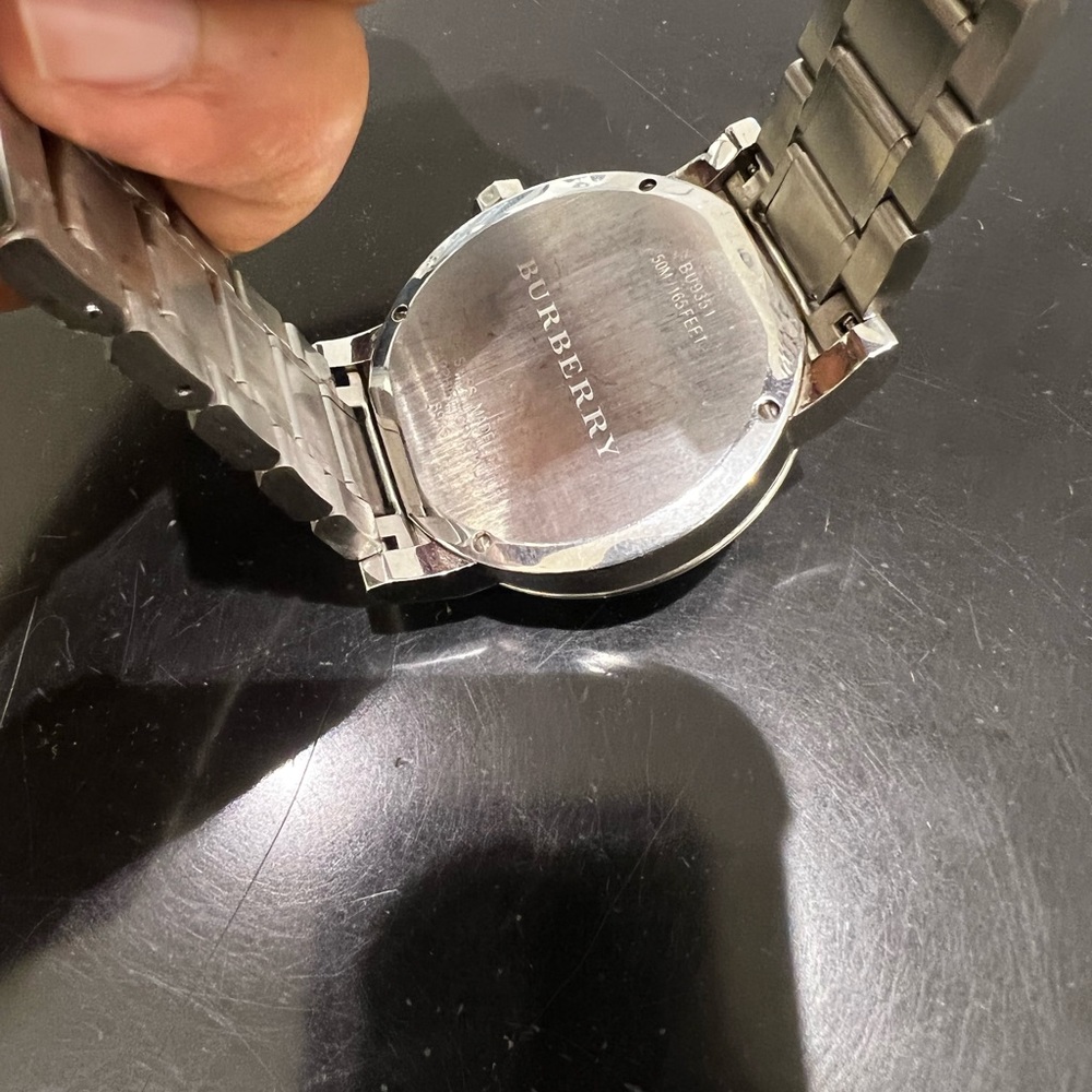 Burberry mens watch - Picture 8 of 10